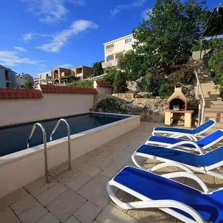 Ana - Four Bedroom With Terrace, Sea View And Private Pool *