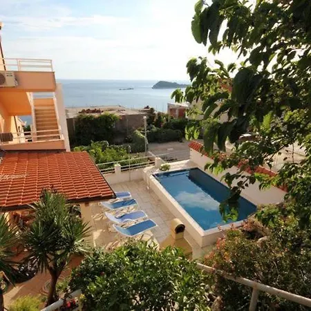 Ana - Four Bedroom With Terrace, Sea View And Private Pool *