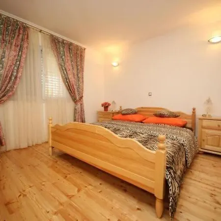 Ana - Four Bedroom With Terrace, Sea View And Private Pool Apartament